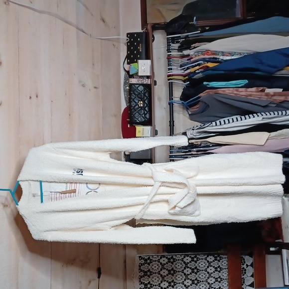 NWT- SKIMS- FULL-LENGTH TEDDY OLYMPIC ROBE- 2X/3X- Bone- Limited Edition.